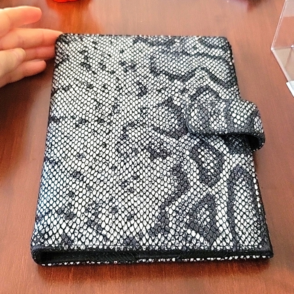 Metallic Python Printed for IPad - Picture 1 of 5